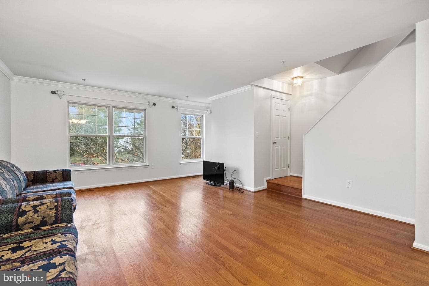 426 Blossom Lane photo 4