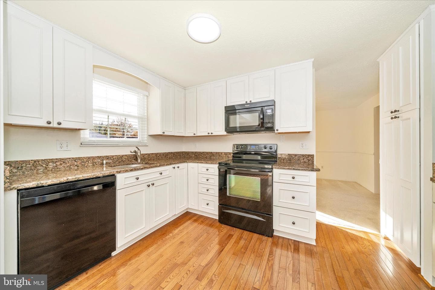 4301 Mica Court photo 6