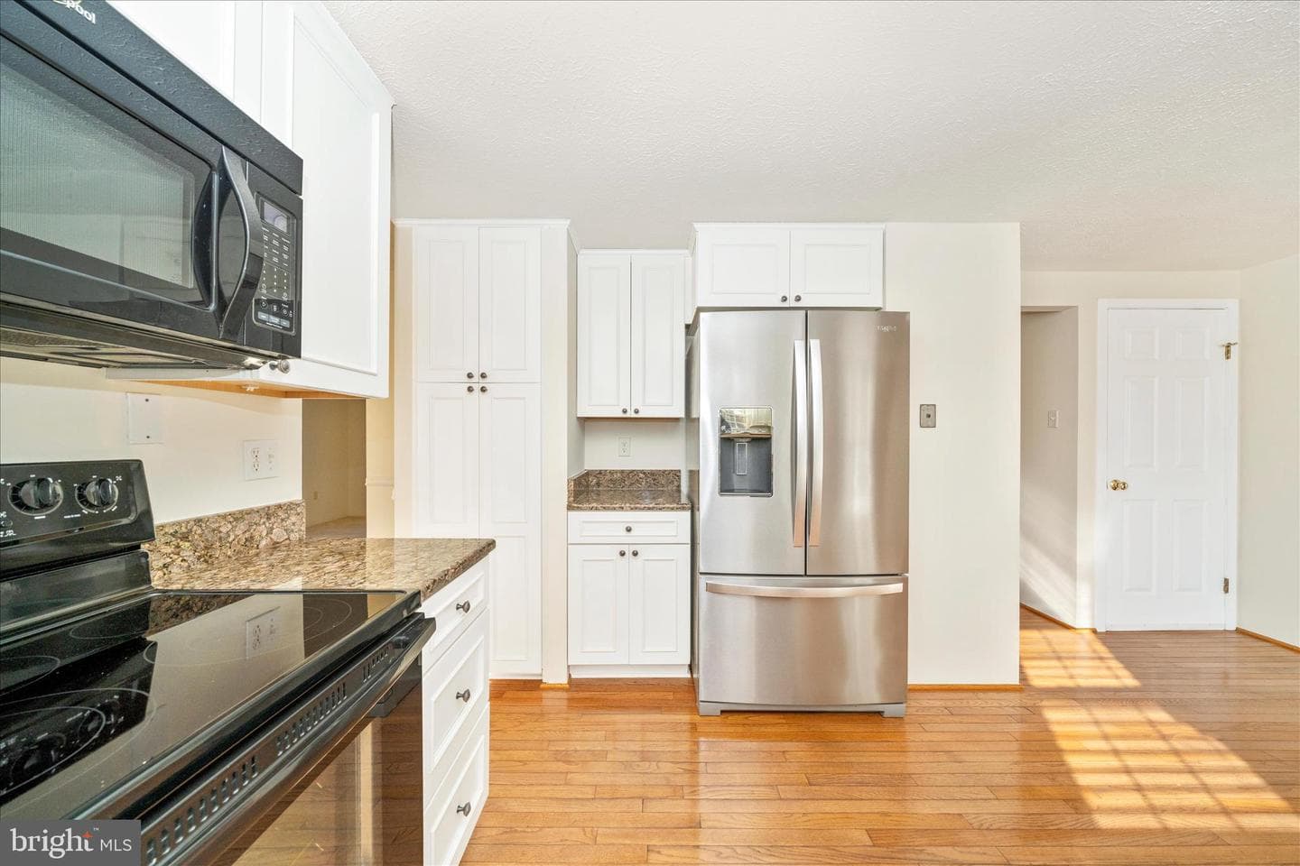 4301 Mica Court photo 9
