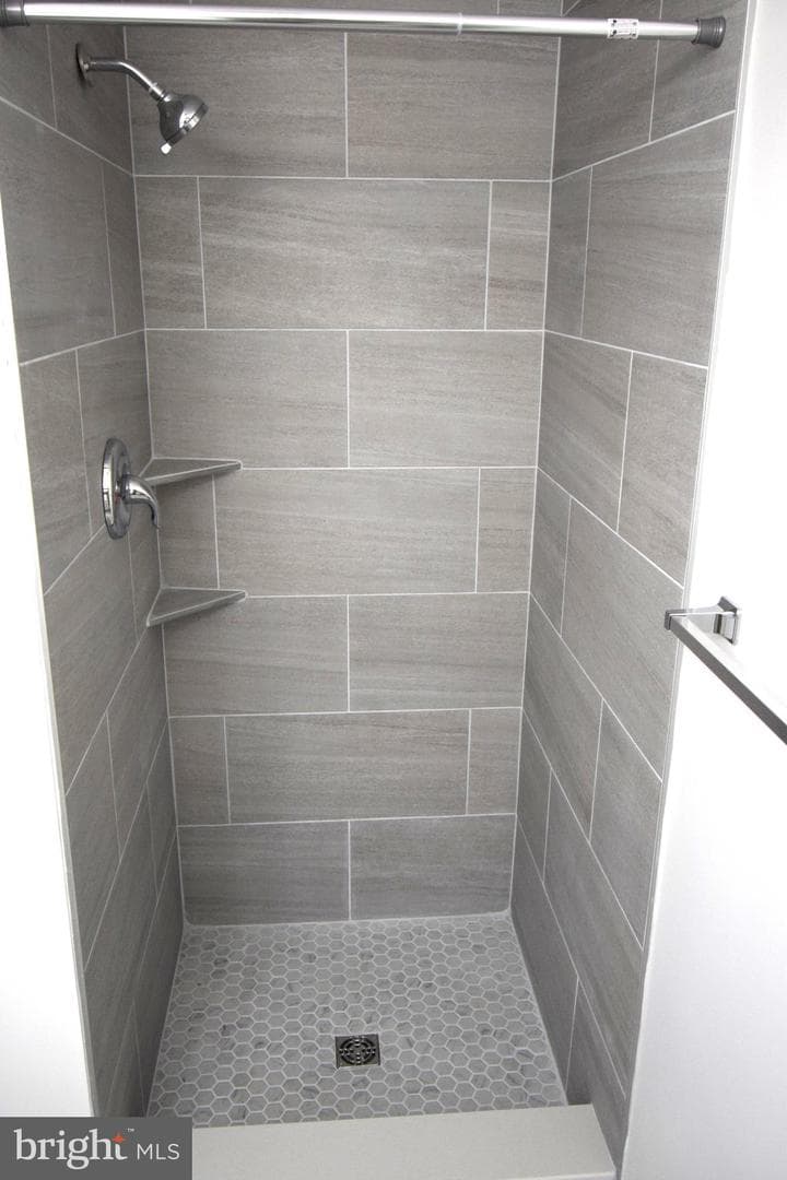 3856 Shadywood Drive #2b photo 16