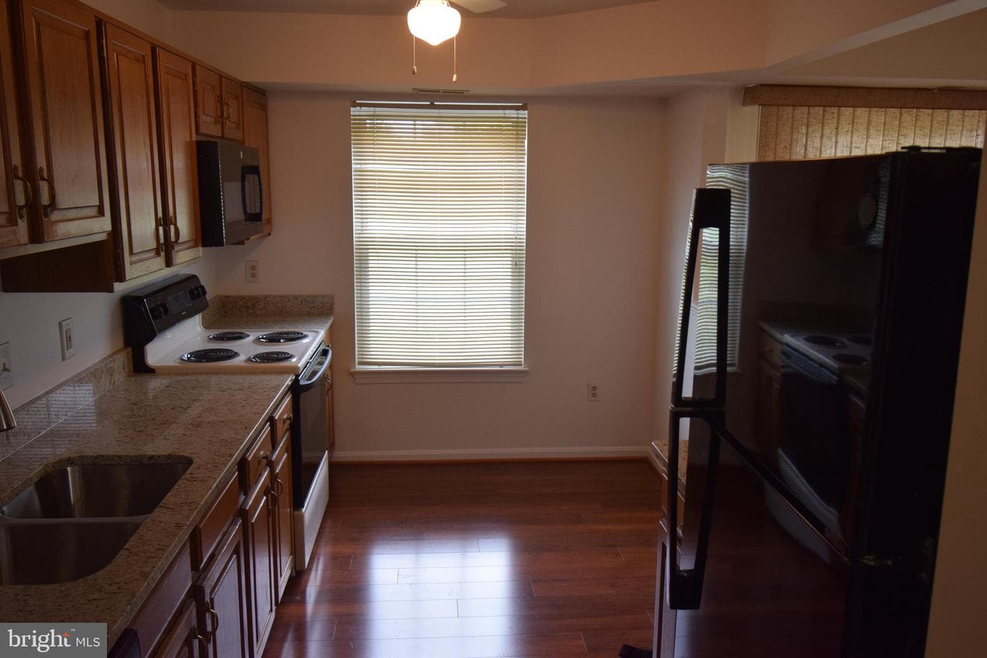 3856 Shadywood Drive #2b photo 2
