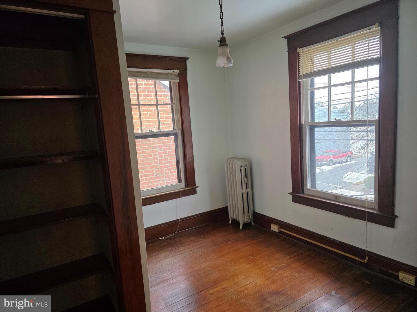 104 E 7th Street photo 24