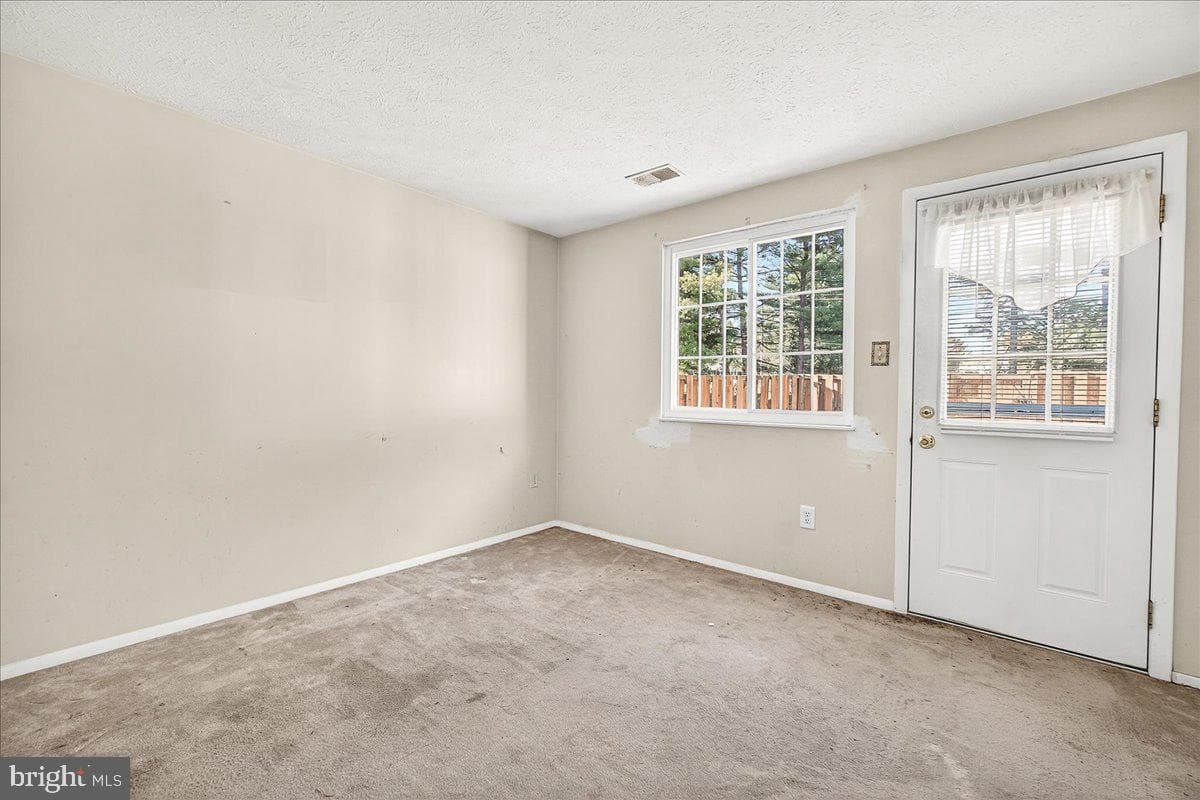 132 Savannah Court photo 12