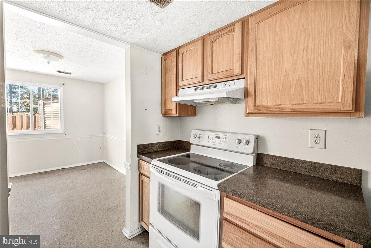 132 Savannah Court photo 6