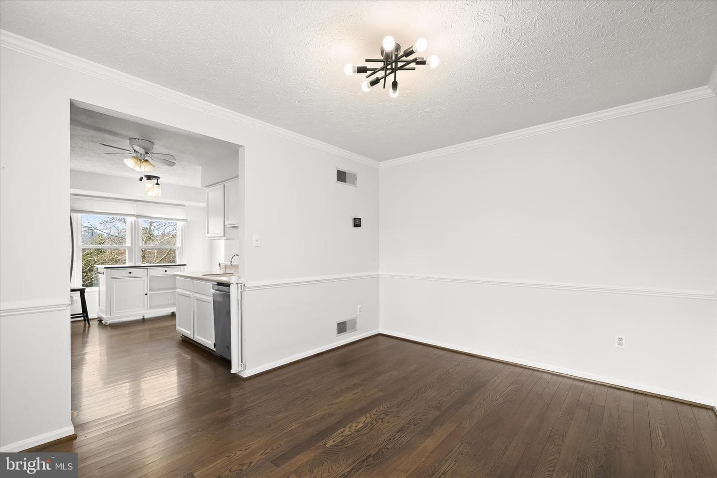 6184 Sawyer Road photo 10