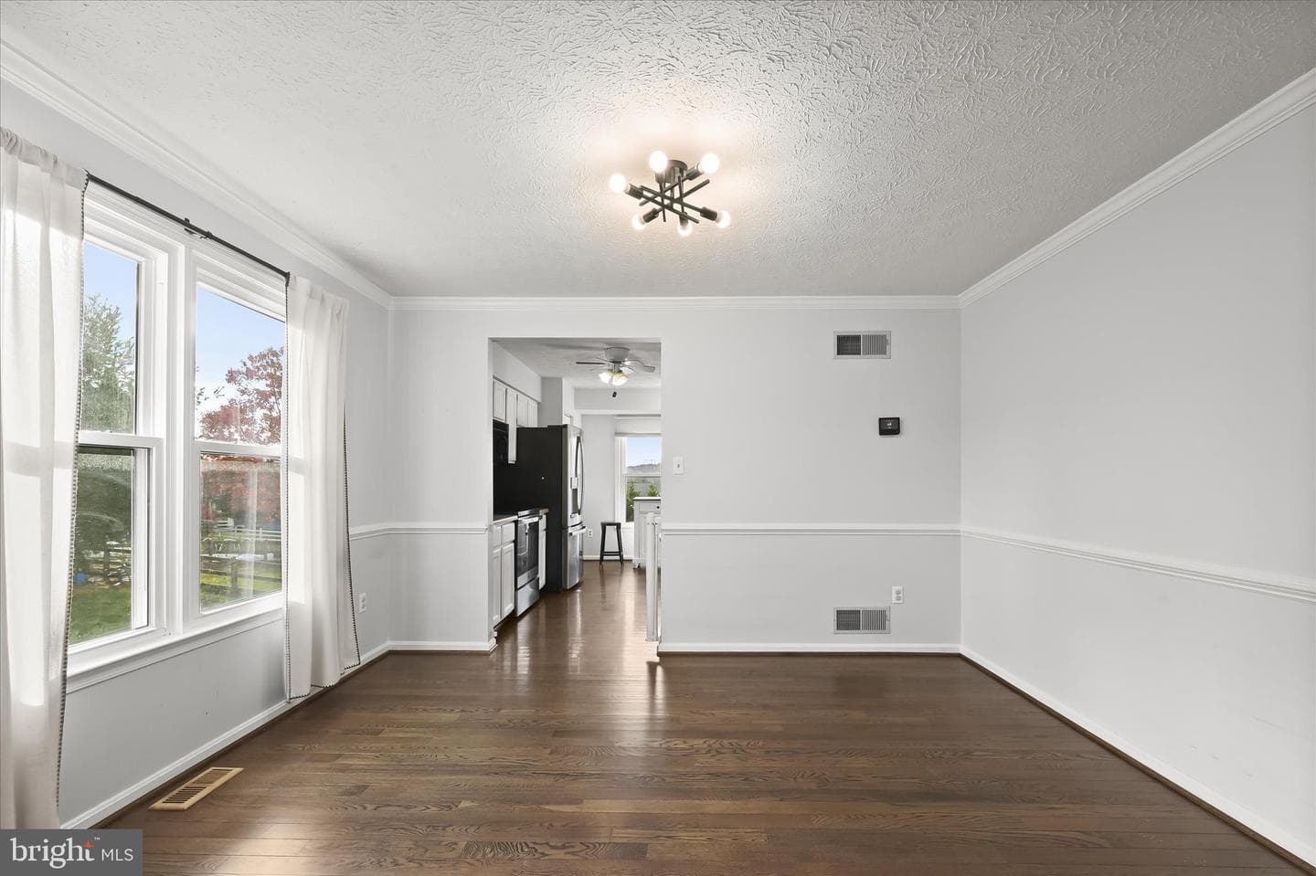 6184 Sawyer Road photo 11