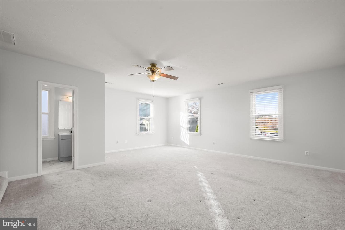 6184 Sawyer Road photo 24