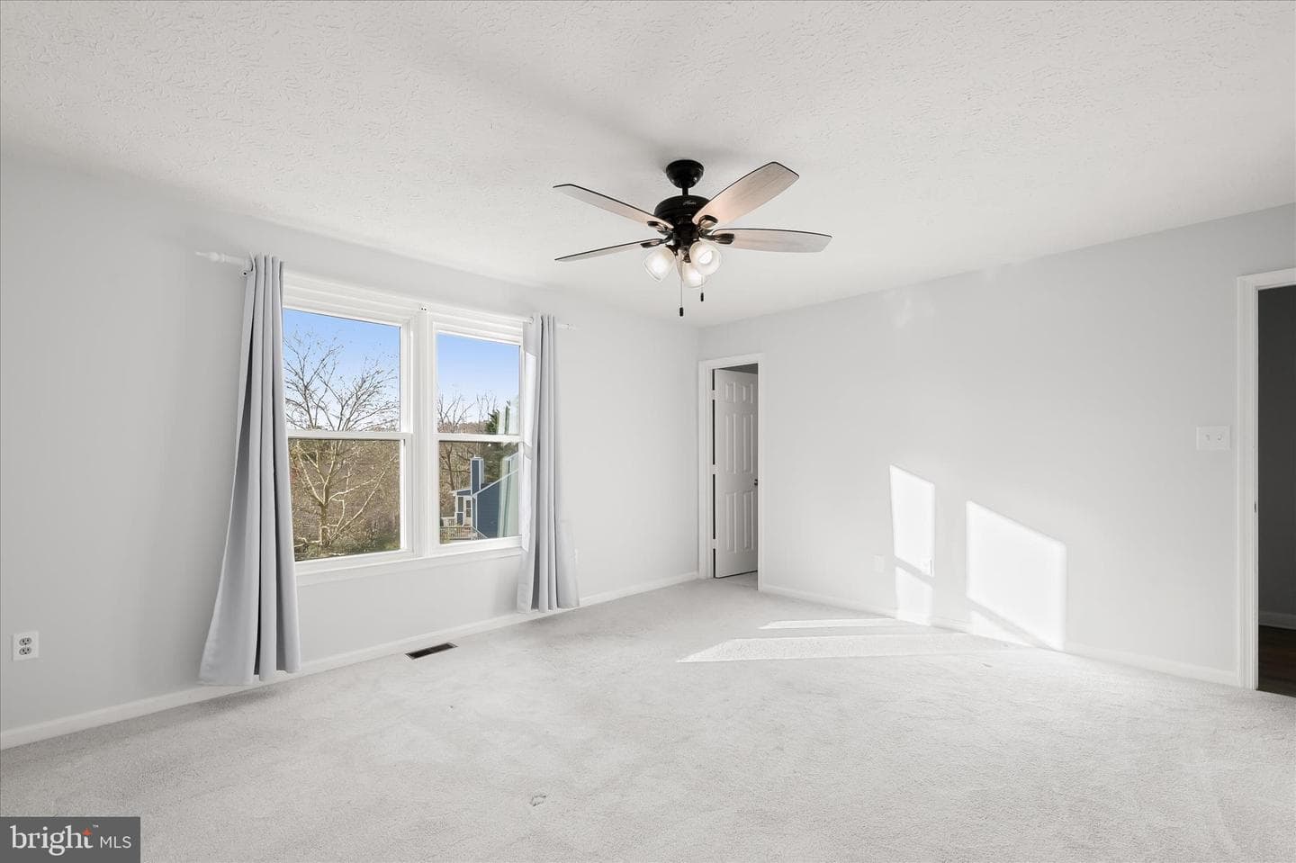 6184 Sawyer Road photo 28