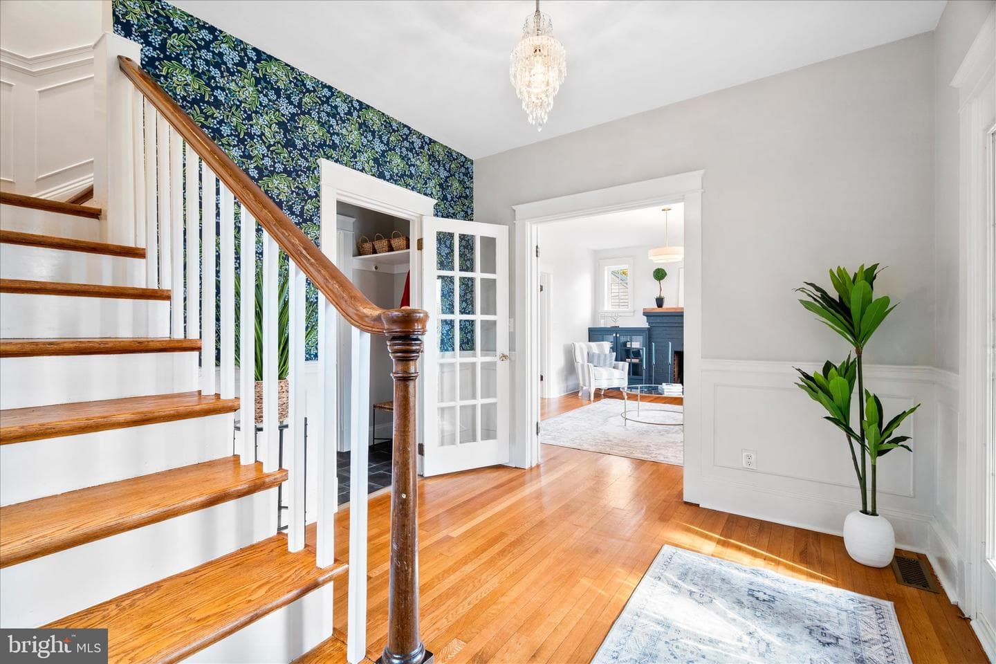 301 Fleming Avenue photo 6
