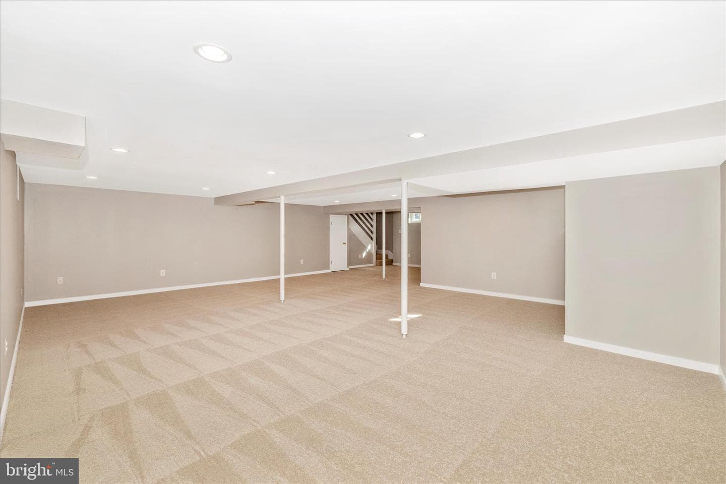 6816 Buckingham Lane photo 34