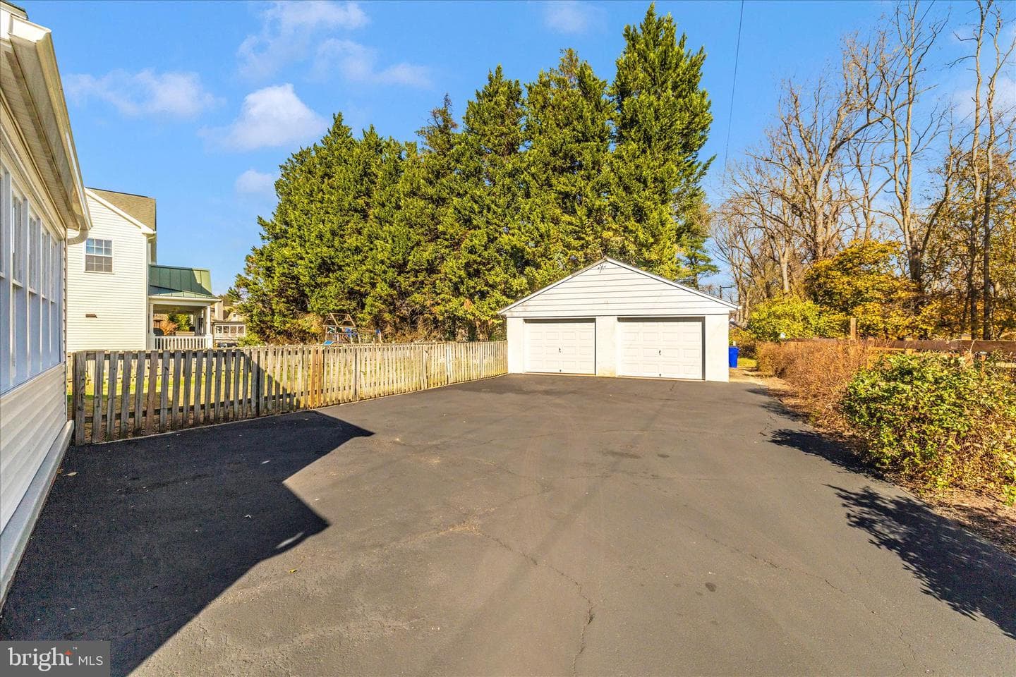6816 Buckingham Lane photo 37