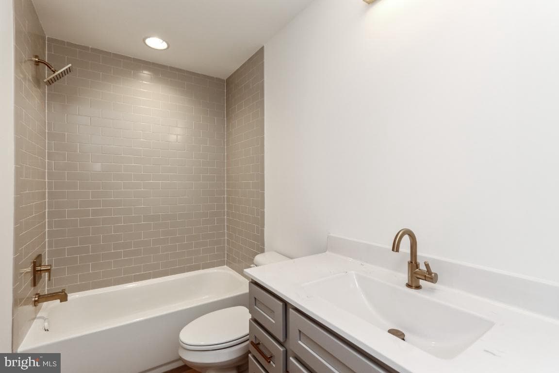 6804 Oakledge Court photo 28