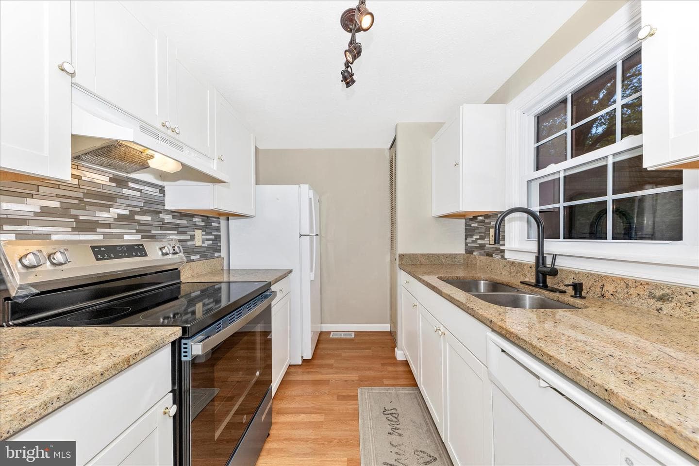 1478 Heather Ridge Court photo 12