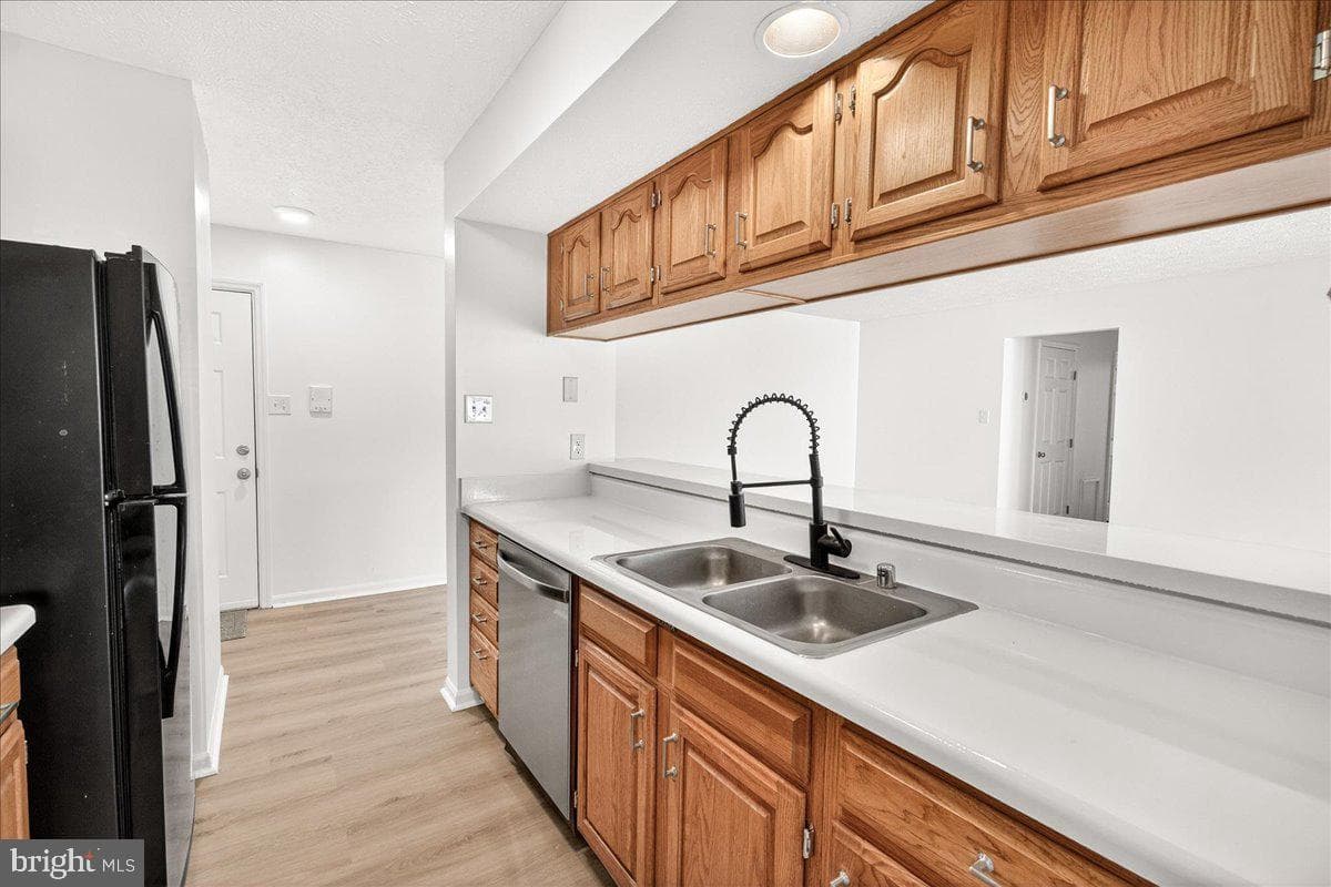 615 Himes Avenue #106 photo 13