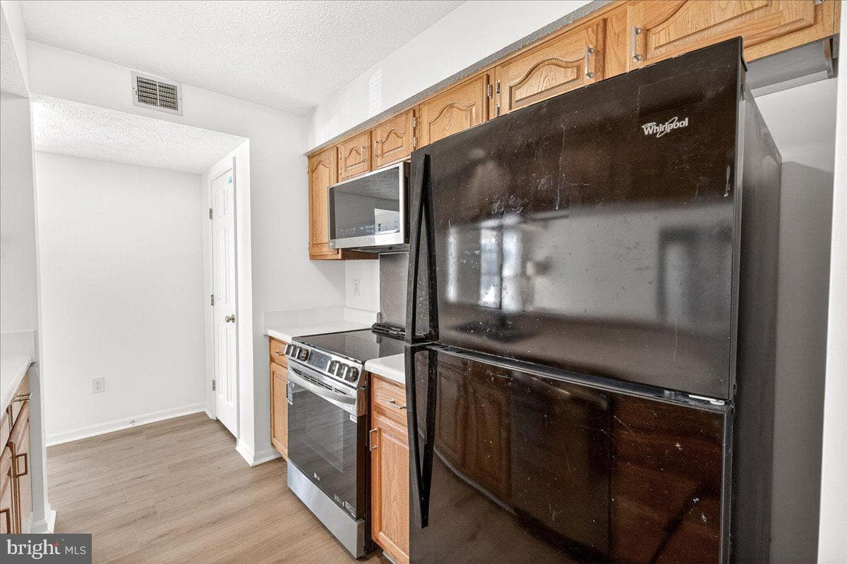 615 Himes Avenue #106 photo 15