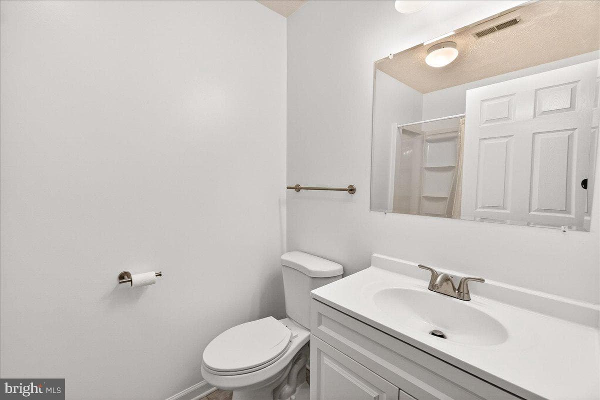 615 Himes Avenue #106 photo 19