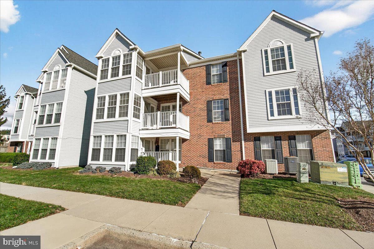615 Himes Avenue #106 photo 2