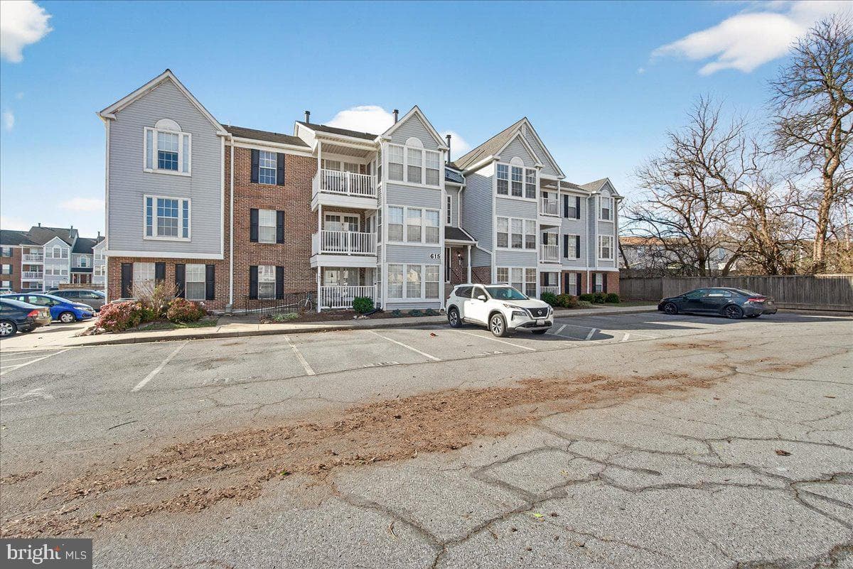 615 Himes Avenue #106 photo 27