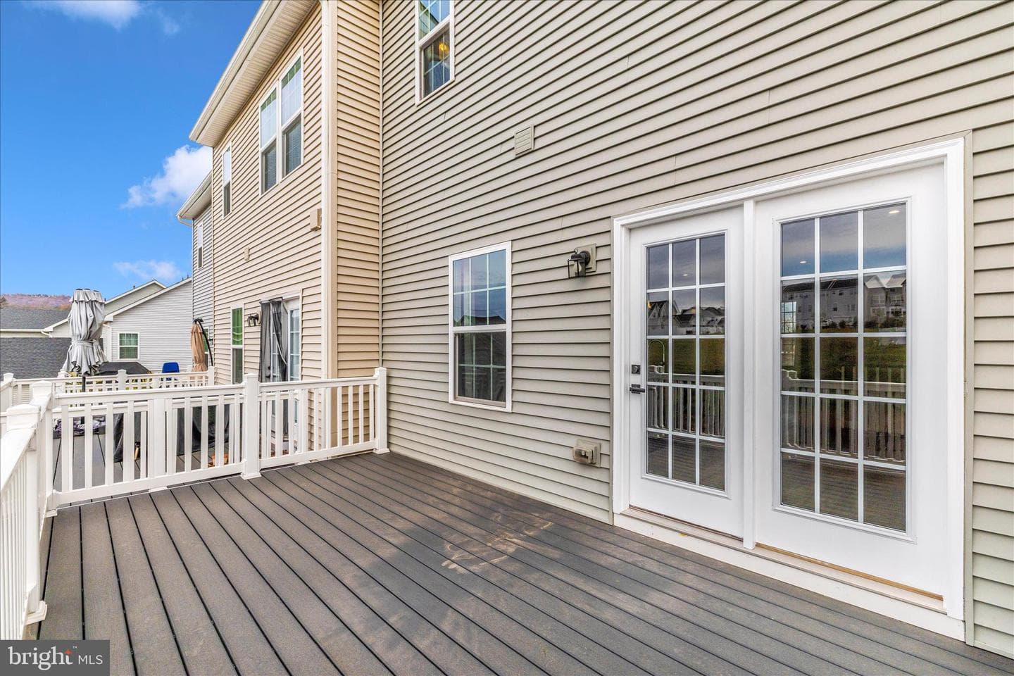 1604 Broadford Park Street photo 26