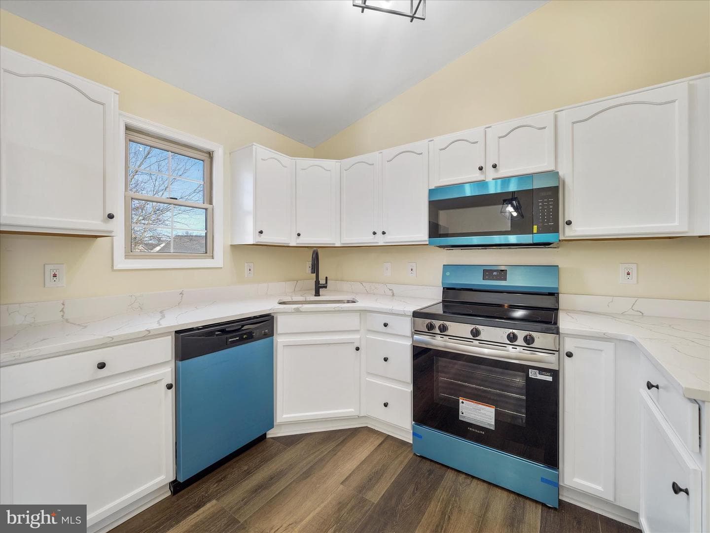206 Ironmaster Drive photo 12