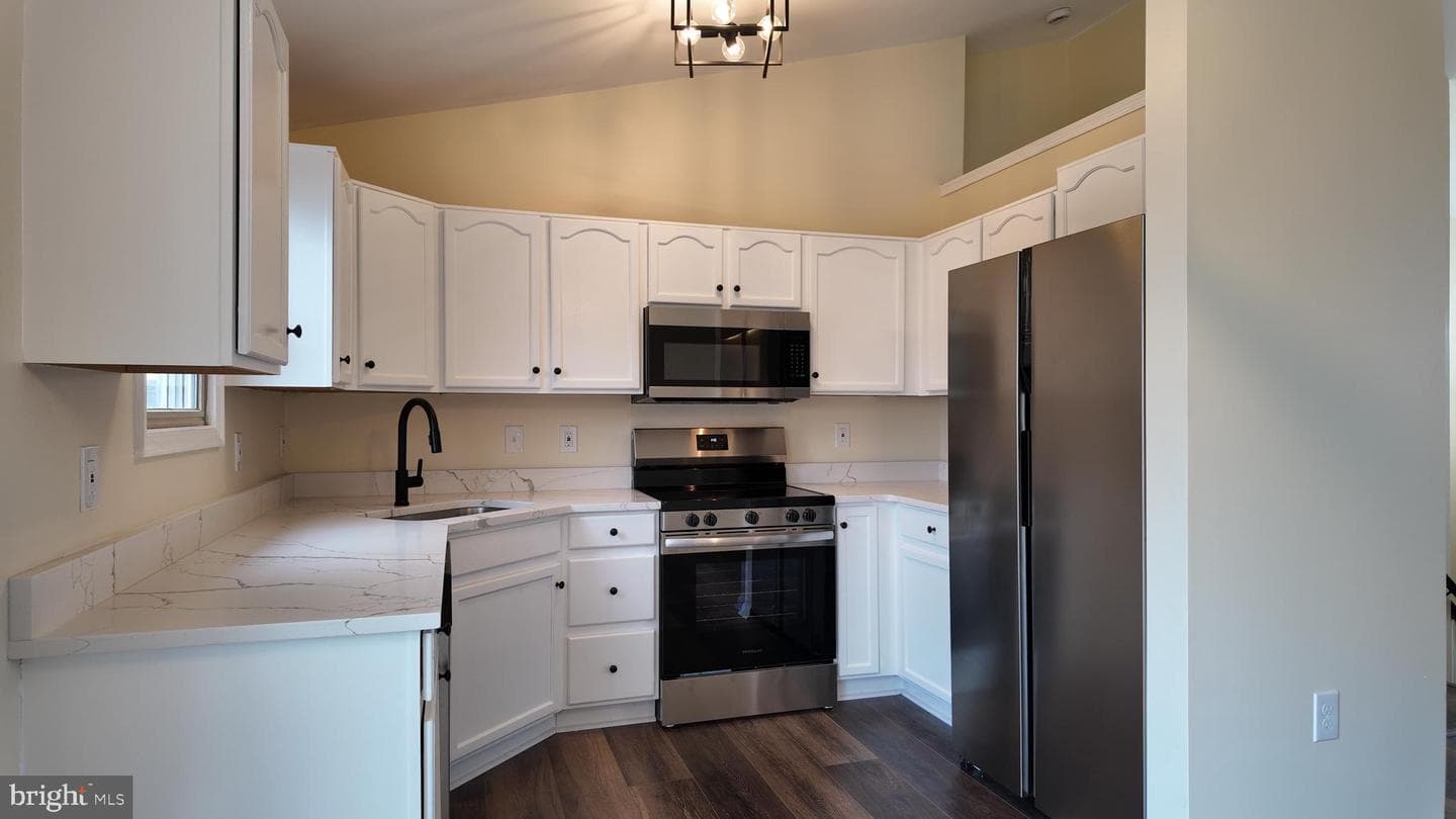 206 Ironmaster Drive photo 13