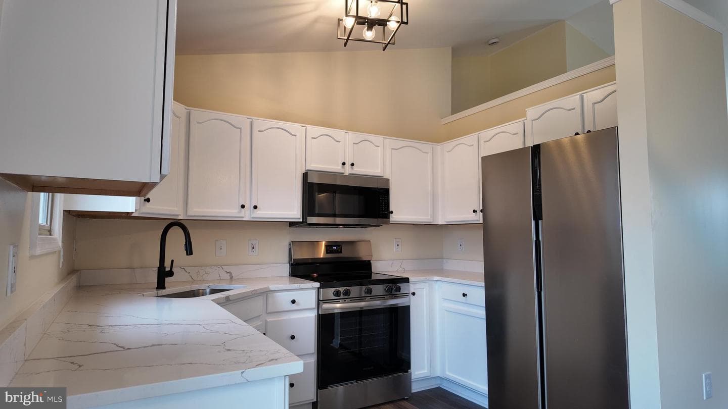 206 Ironmaster Drive photo 14