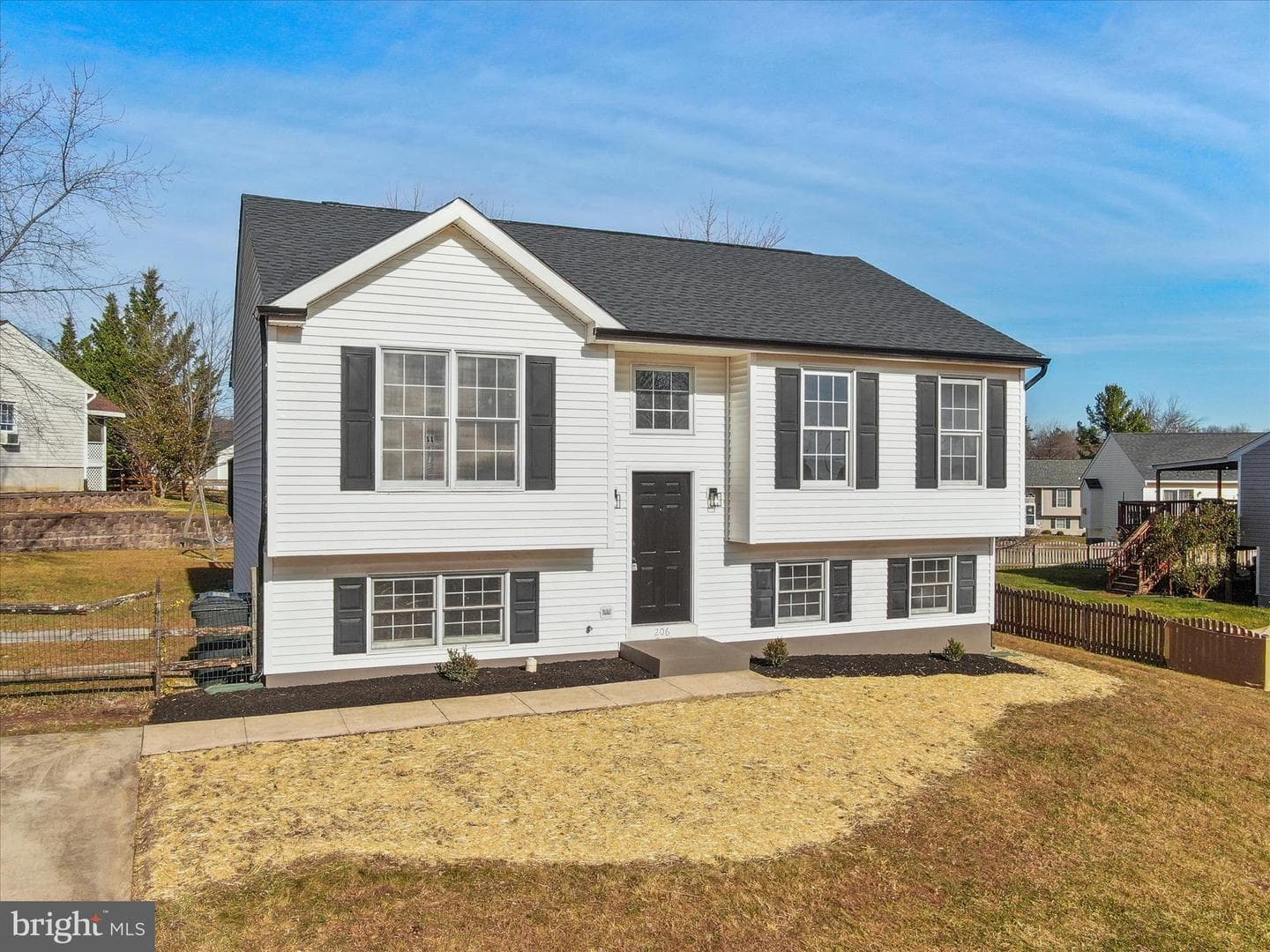 206 Ironmaster Drive photo 4