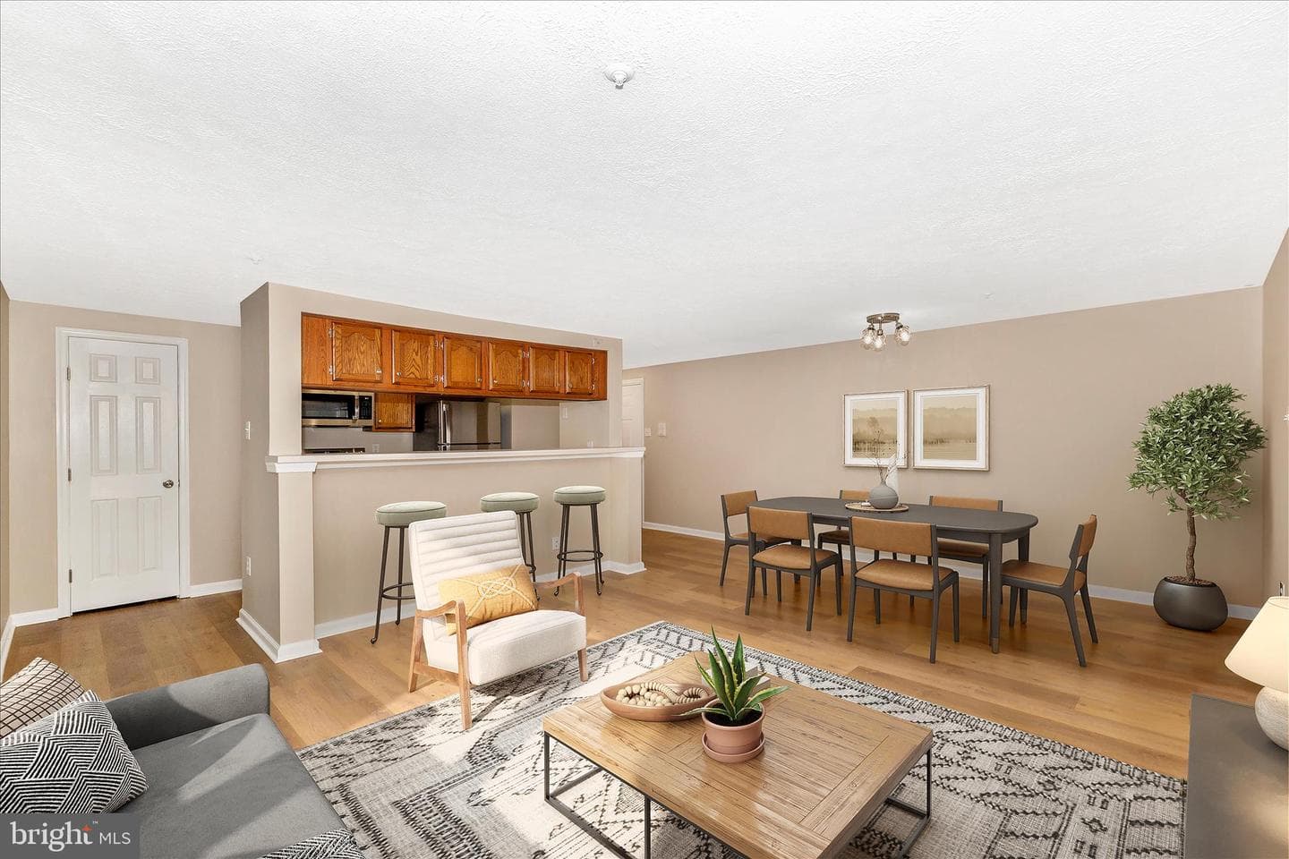 607 Himes Avenue #102 photo 12