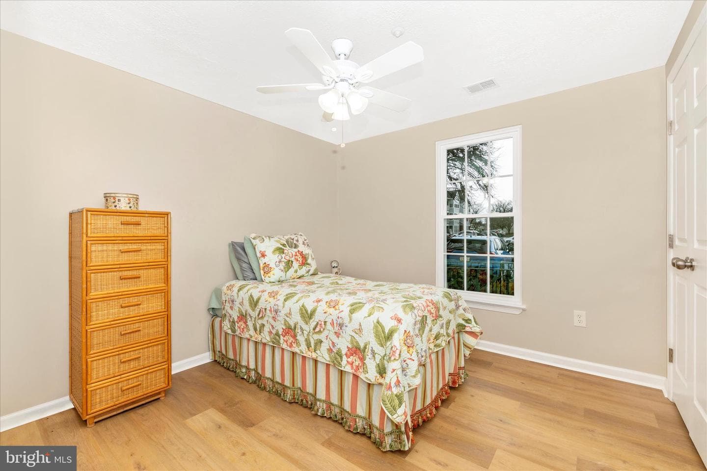 607 Himes Avenue #102 photo 19