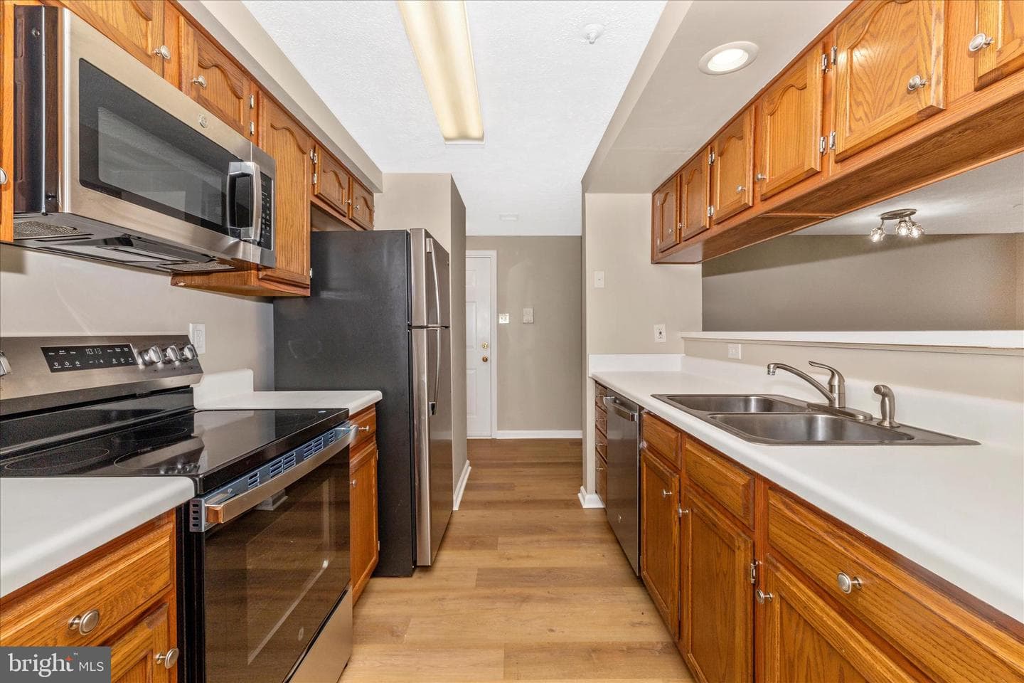 607 Himes Avenue #102 photo 7