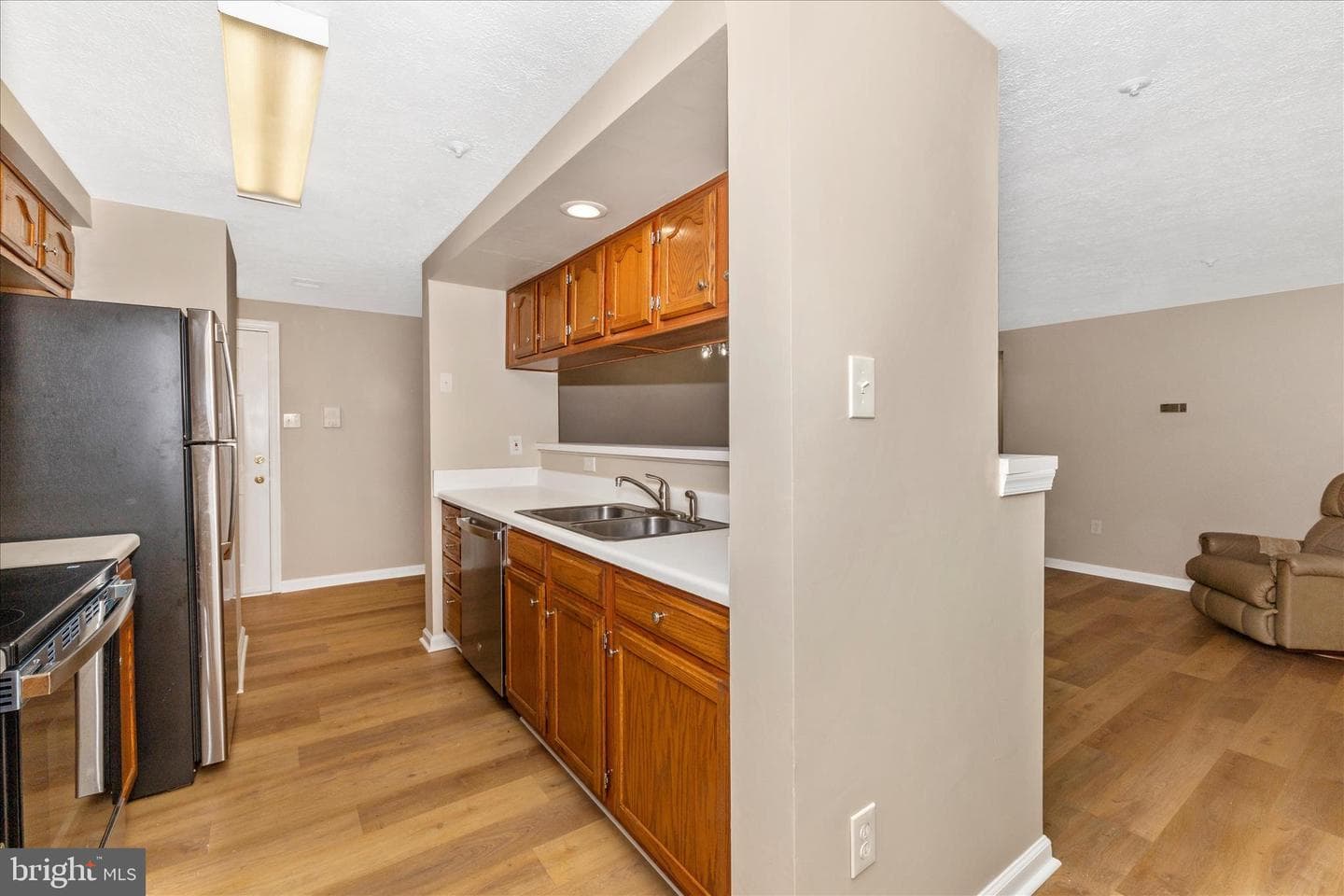 607 Himes Avenue #102 photo 9