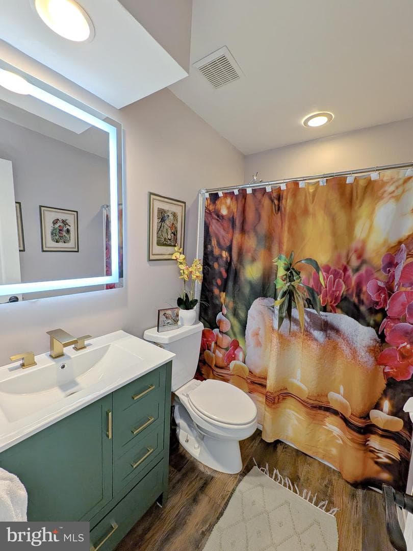 820 Dunbrooke Court photo 13