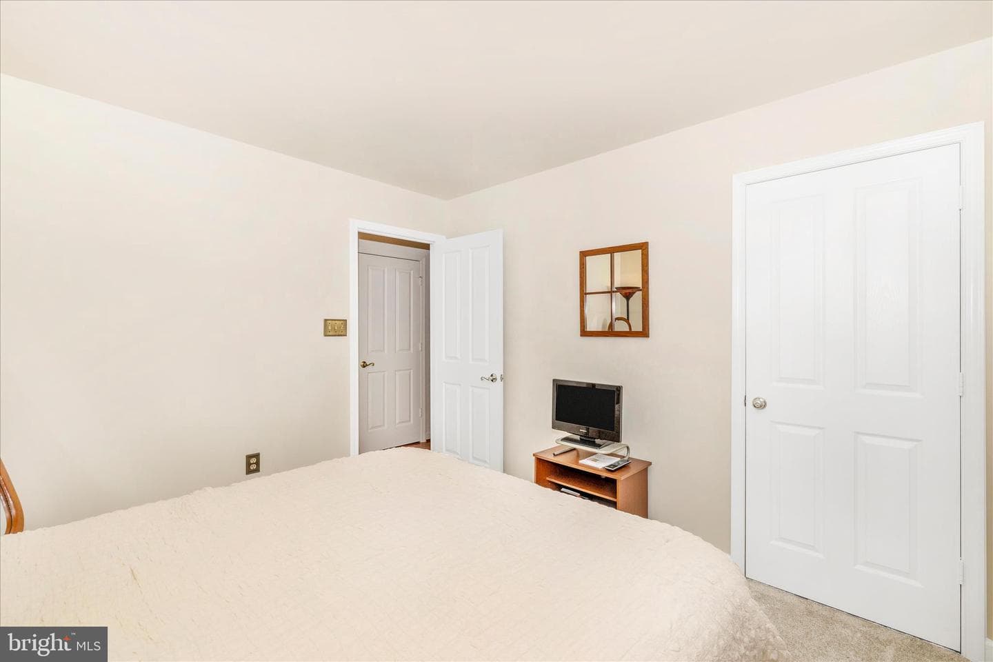 2367 Bear Den Road photo 32