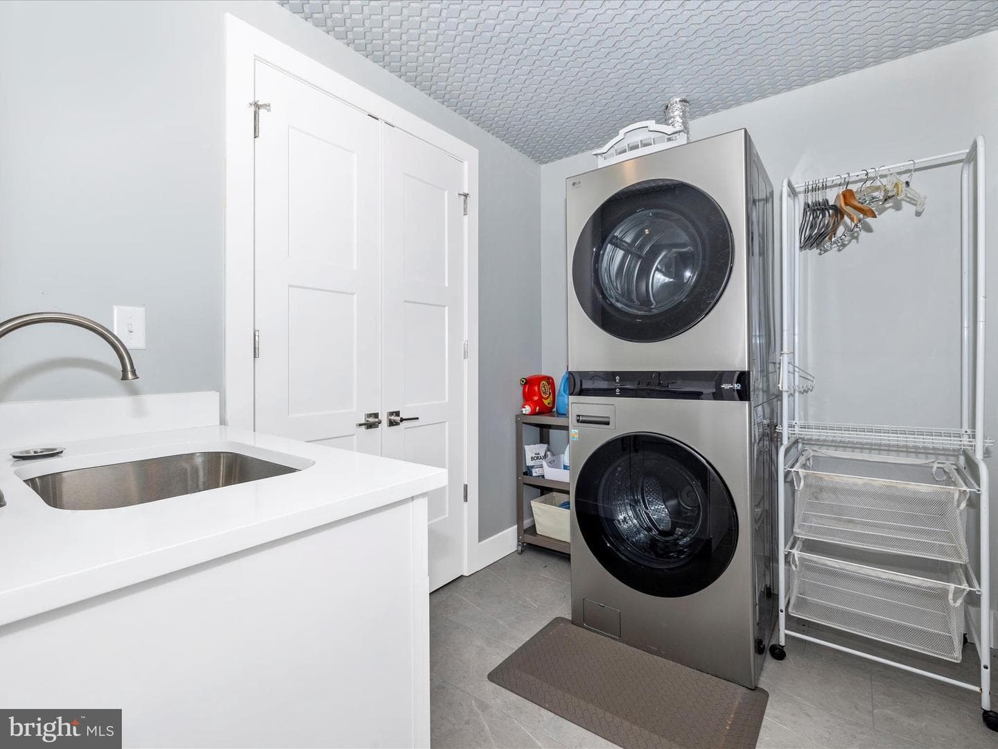 210 E Second Street #401 photo 26