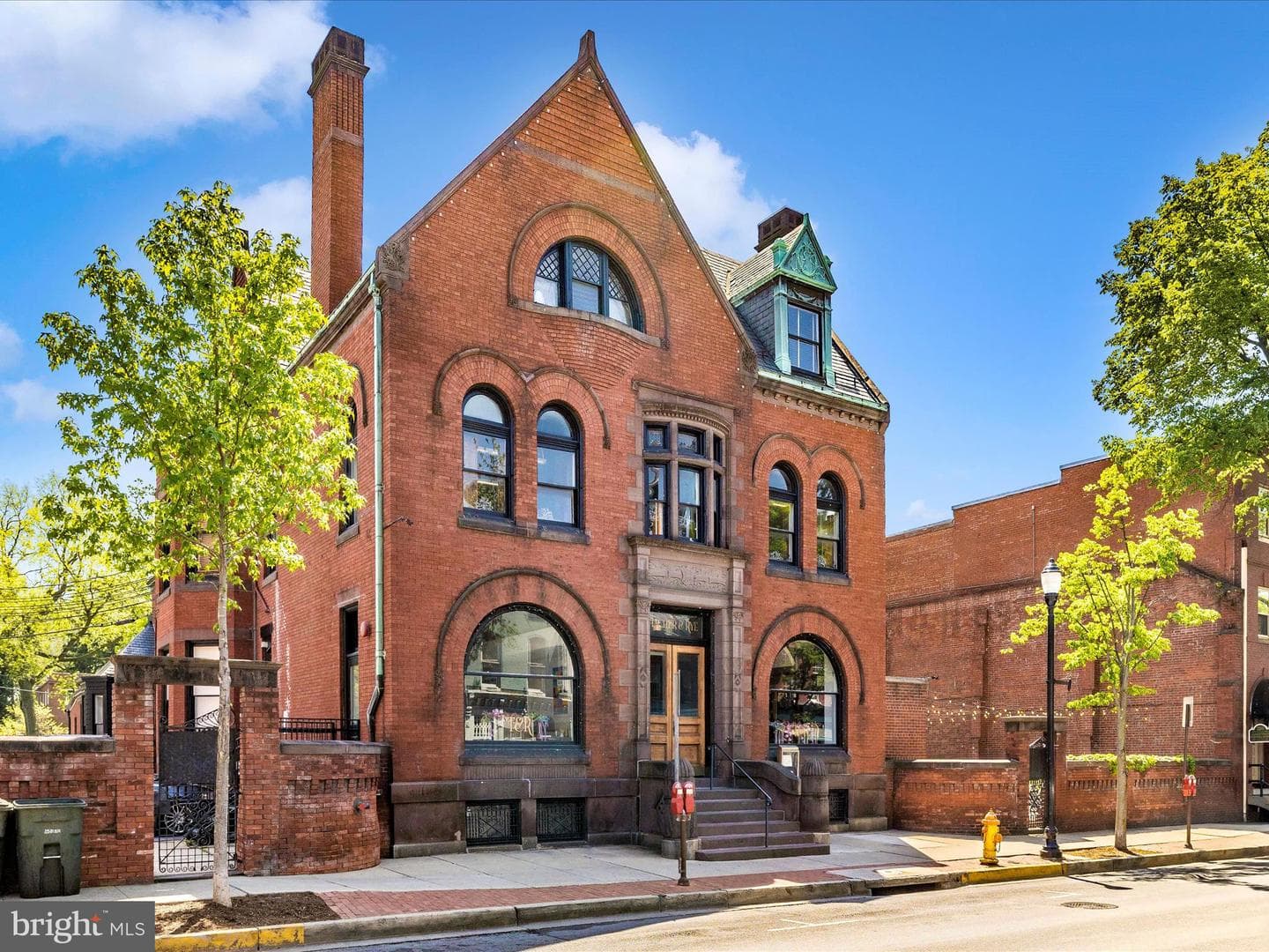 210 E Second Street #401 photo 47