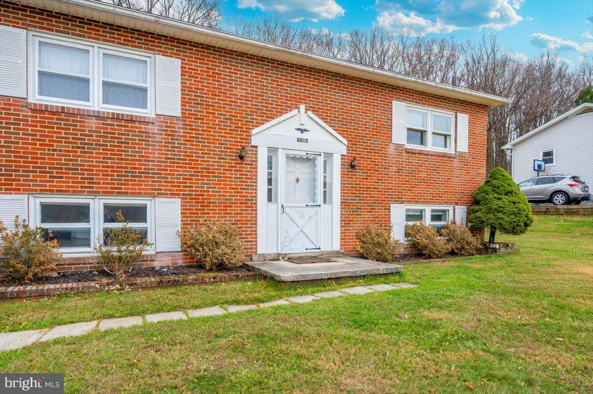 6015 Keyser Lane photo 40