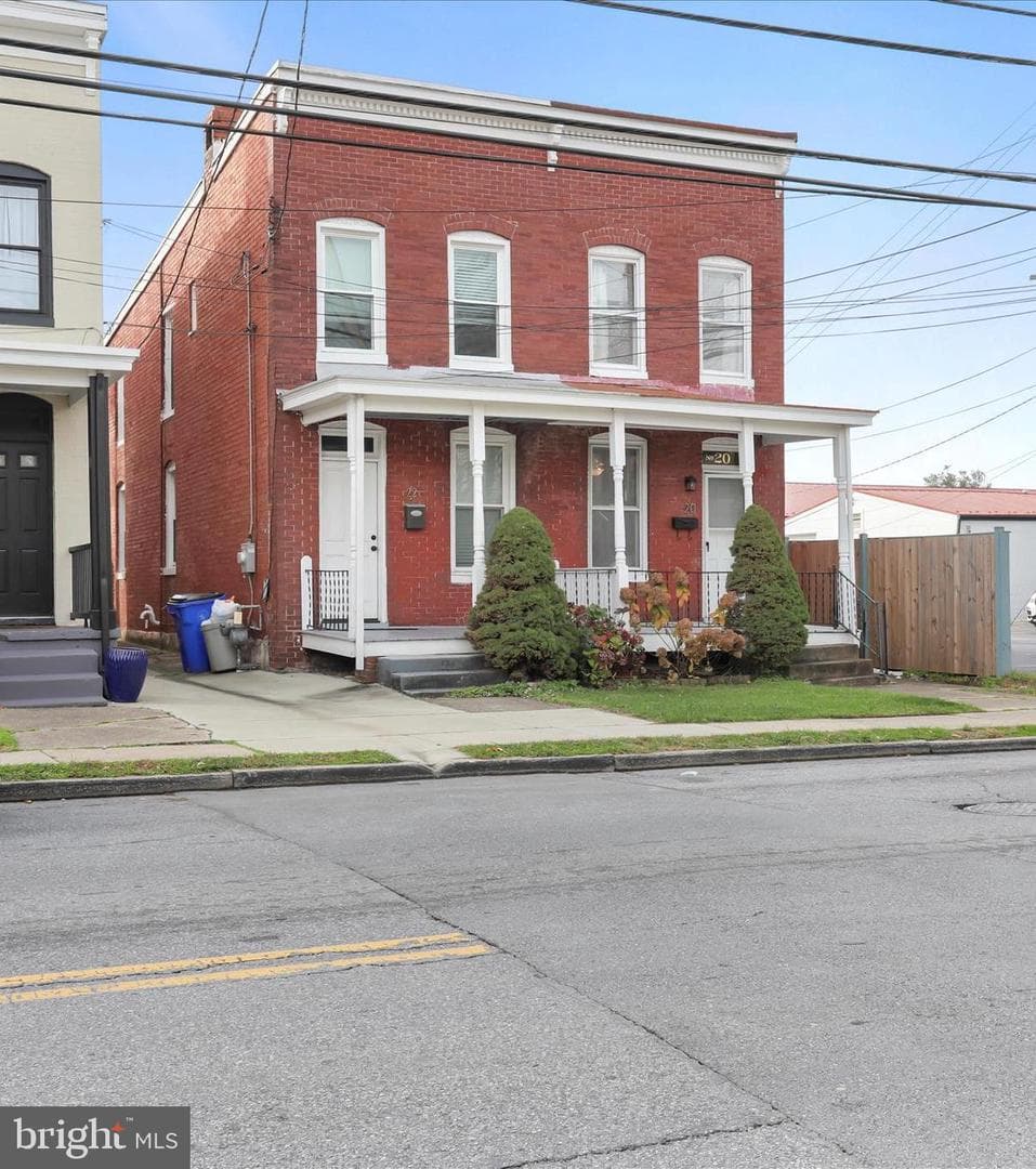 20 7th Street photo 1