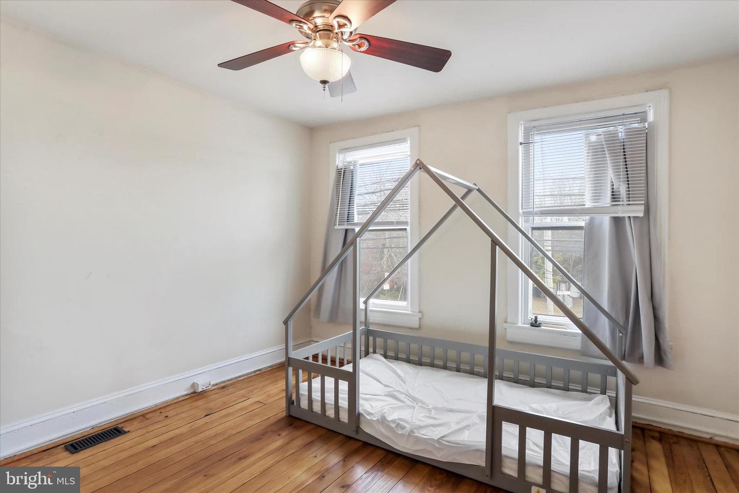 20 7th Street photo 13
