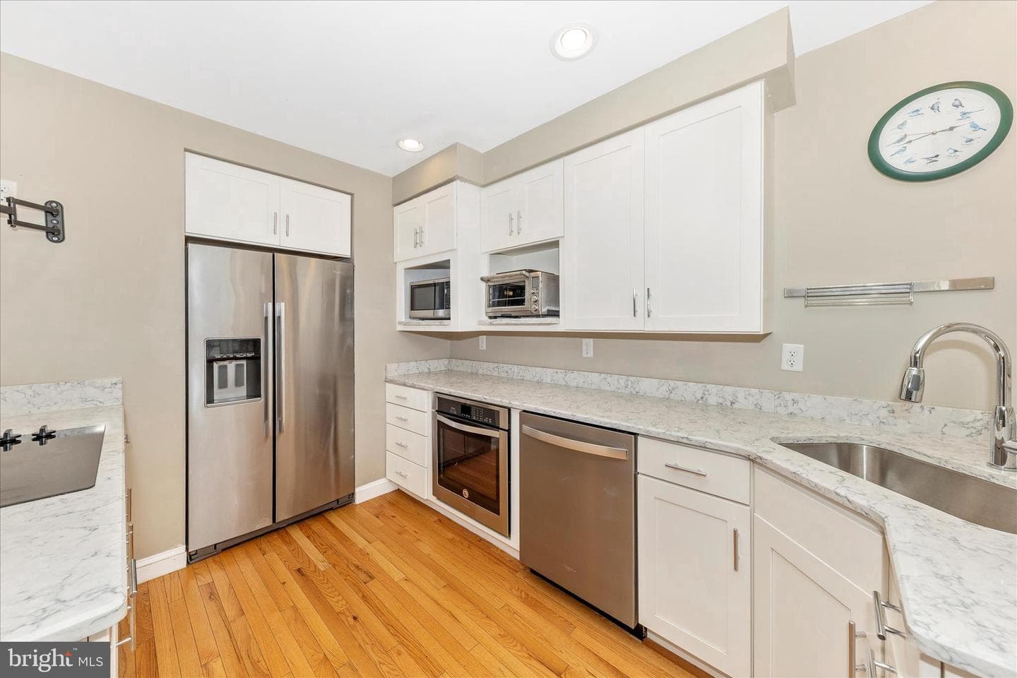 29 E Seventh Street photo 12