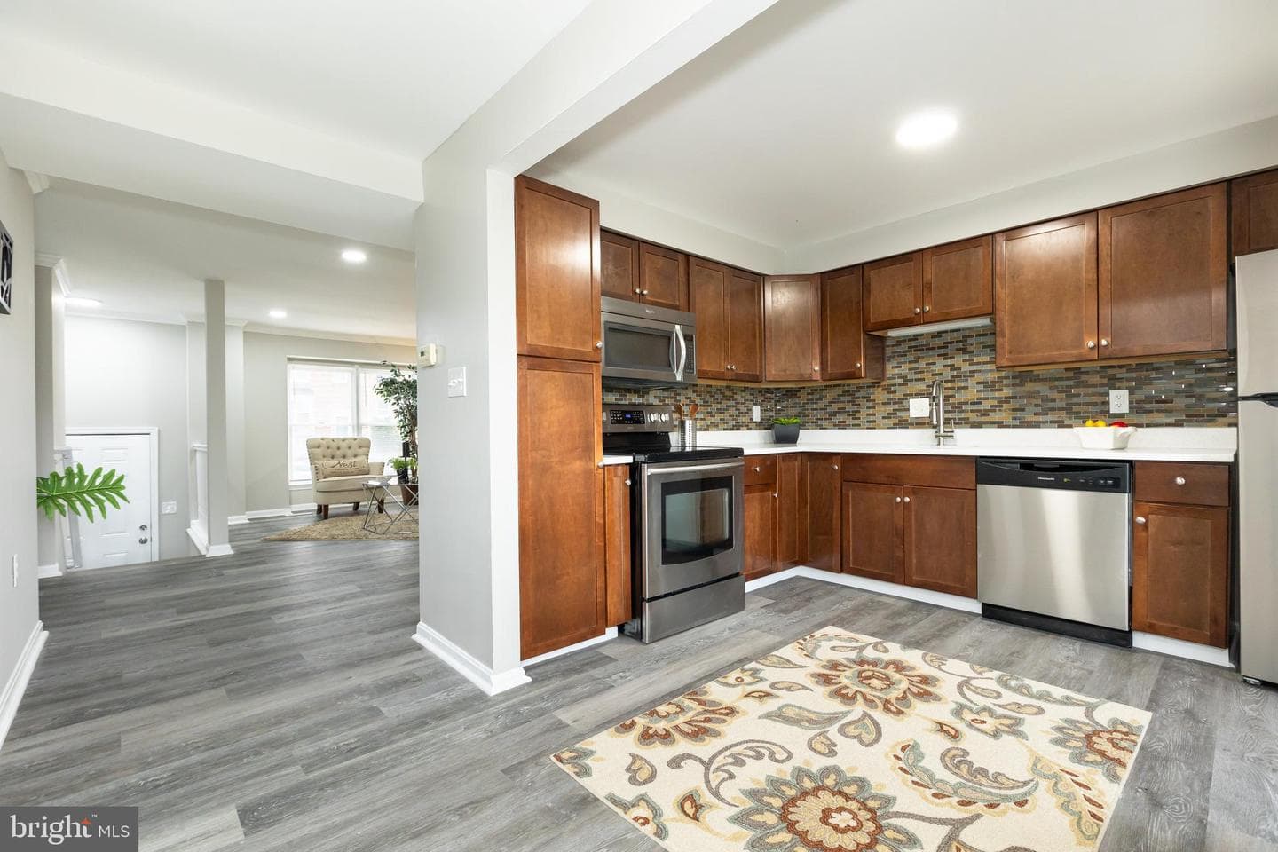 114 Colony Court photo 12