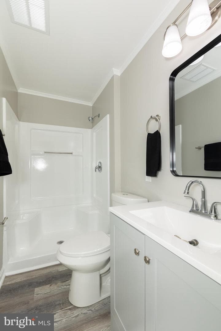 114 Colony Court photo 26