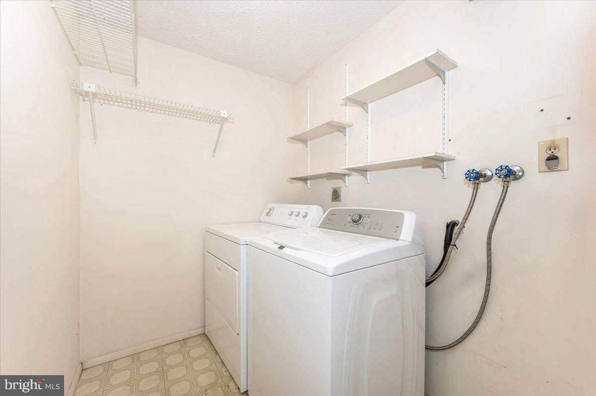 215 Sandstone Drive photo 24