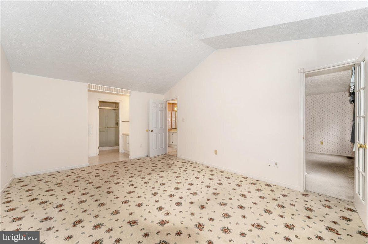 215 Sandstone Drive photo 28