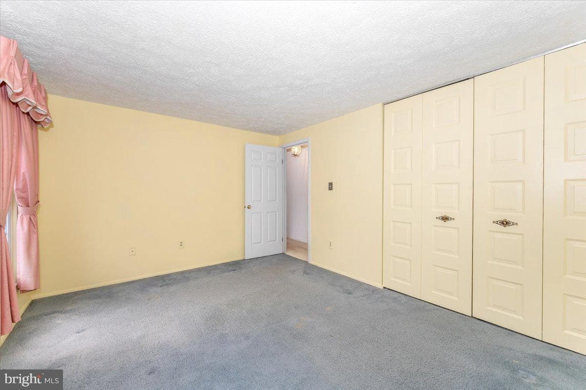 215 Sandstone Drive photo 33