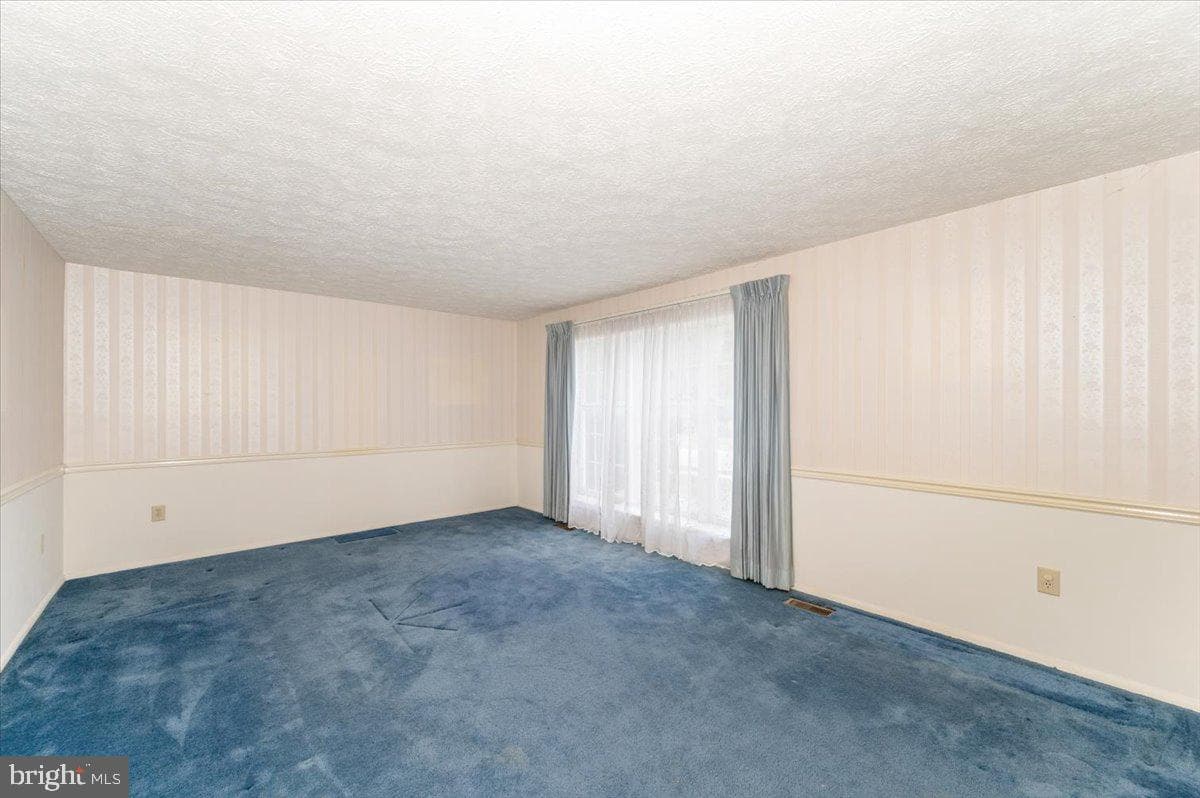 215 Sandstone Drive photo 5