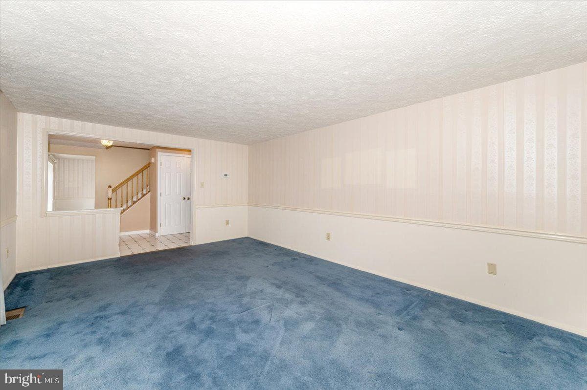 215 Sandstone Drive photo 6