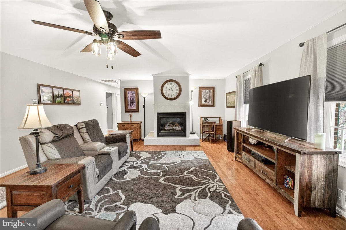 1 Mantle Court photo 11