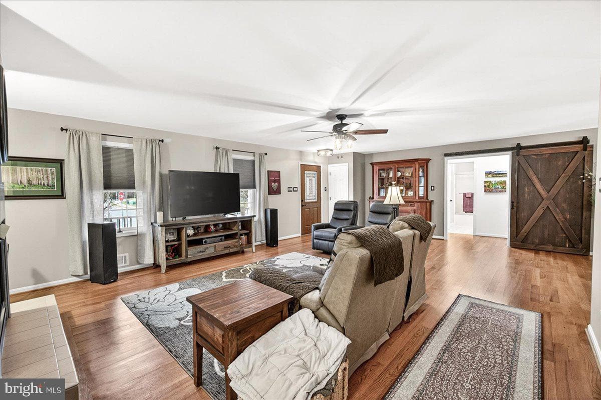 1 Mantle Court photo 13