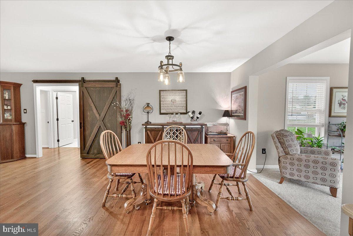 1 Mantle Court photo 16