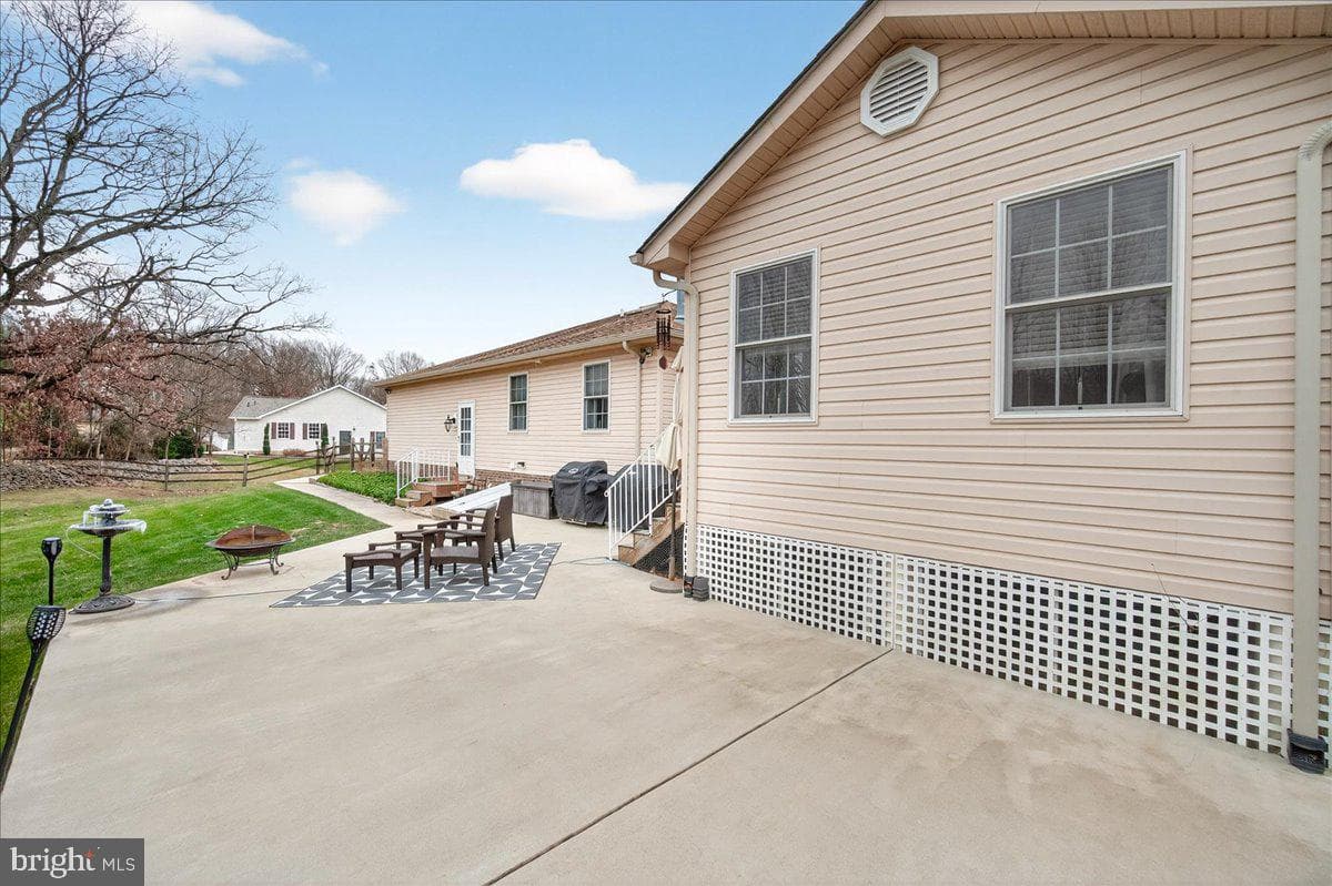 1 Mantle Court photo 43